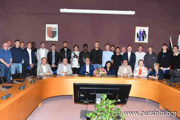 FCV Dender EH en Laura De Neve gehuldigd in Denderleeuw - Persinfo.org