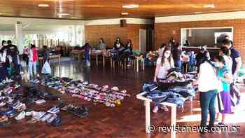 Flores da Cunha faz distribuição de roupas no bairro Villaggio neste sábado (2) - Revista News