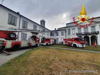 Incendio nel Parco di Monza, fiamme a villa Mirabello: bruciati i mobili nelle stanze - Corriere Milano