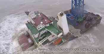 Ship's crew missing as Storm Chaba hits HK - Blue Mountains Gazette