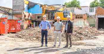 Aannemer zet sloophamer in oude sporthal VHVD | Zele | hln.be - Het Laatste Nieuws