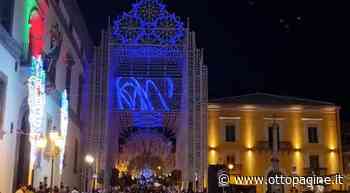 Video - Luminarie spettacolari, successo per la prima serata di festa a Solofra - Ottopagine