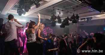 Chrono-fuifgangers vragen zelf alcoholtest, politie krijgt ijsjes van omwonenden - Het Laatste Nieuws