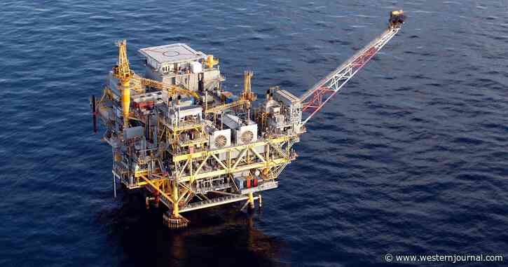 Biden Manages to Anger Both Oil Advocates and Environmentalists With New Drilling Plan