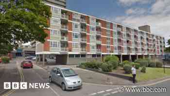 Man in hospital after stabbing at Coventry flat - BBC