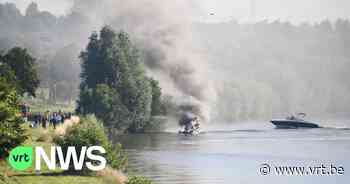 Motorboot in lichterlaaie op Leie in Kuurne - Vlaamse Radio- en Televisieomroeporganisatie