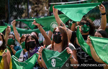 'We're here': Mexican groups slam U.S. abortion restrictions as they help more American women