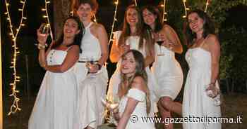 White party: al Parma City Hotel compleanni, lauree e addii al nubilato- Le foto - Gazzetta di Parma