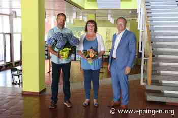 ▷ Bürgermeister Thomas Nowitzki verabschiedet Christel Pumphrey in den Ruhestand - Eppingen.org