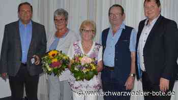 Dank für Ehrenamt - Zwei Ehepaare in Aichhalden erhalten Bürgermedaille - Schwarzwälder Bote