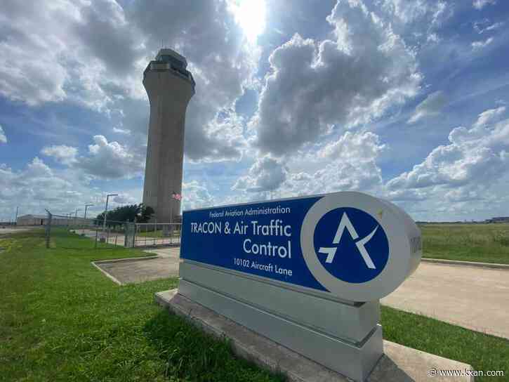 Flying through Austin for the holiday? Here's how to check on your flights