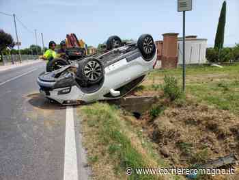 Bertinoro, incidente: si ribalta con l'auto e finisce nel fosso, 65enne cesenate gravissimo VIDEO - CorriereRomagna