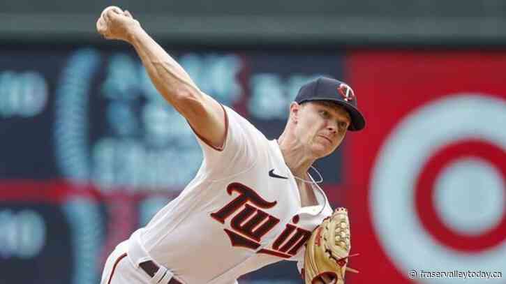 Miranda, Twins rally again in bottom of 9th, beat Orioles
