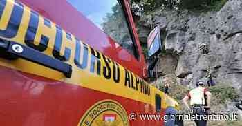Lago di Garda, precipitano con una “trike” per 50 metri: gravi due turisti - Trentino
