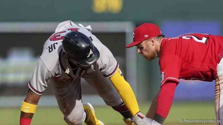 Strider strikes out 11, Riley homers as Braves beat Reds 4-1