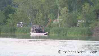 3 children, woman found dead at Vadnais Lake
