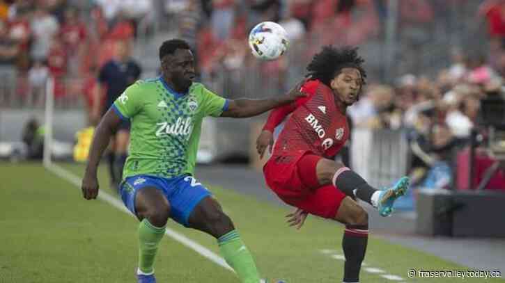 Undermanned Seattle Sounders take advantage of slack defending to blank Toronto FC