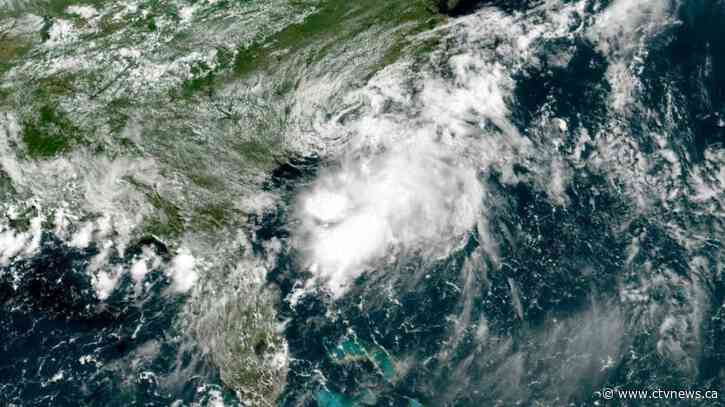 Tropical Storm Colin brings rain to Carolinas, weakens
