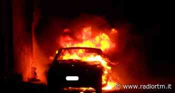 Auto di una donna data alla fiamme a Scicli | Radio RTM Modica - Radio RTM Modica