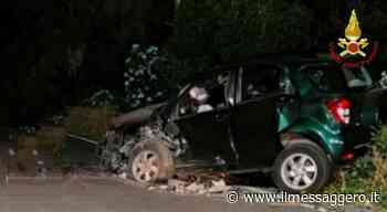 Rieti, scontro frontale tra due auto: 5 feriti, grave una donna - ilmessaggero.it