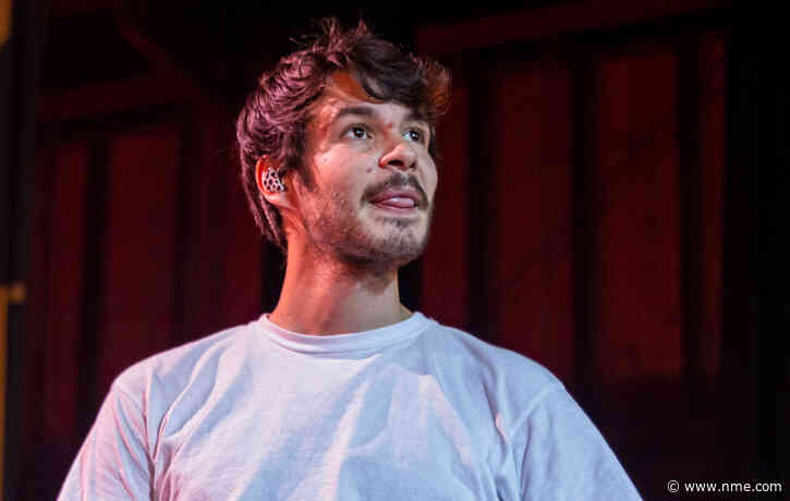 Rex Orange County cancels remainder of 2022 touring plans: “This is the last thing I want to do”