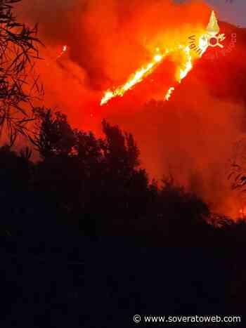 Emergenza incendi nel catanzarese, oltre 30 roghi nelle ultime 24 ore - Soverato Web
