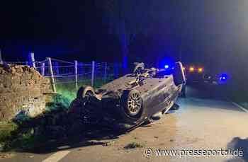 FW-EN: PKW überschlägt sich - Vier Verletzte nach Unfall in Hattingen