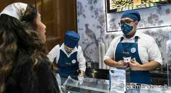 Al lavoro ancora mascherine - Crema News