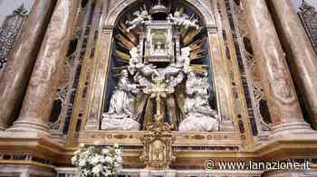 Siena, torna a splendere l'altare maggiore della Madonna di Provenzano - LA NAZIONE