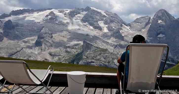 Marmolada, si stacca un ampio seracco di ghiaccio: almeno sei morti, 10 dispersi e 8 feriti. Sabato record di temperatura in vetta