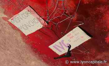 Lyon : 500 personnes pour défendre le droit à l'IVG place Bellecour hier - Lyon Capitale