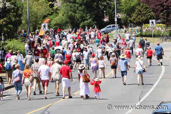 PHOTOS: Crowds flock to return of Gorge Canada Day Picnic in Saanich – Victoria News - Victoria News