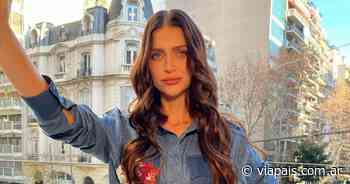 Zaira Nara paseó por el corazón de Buenos Aires y lució un jean de más de 70 mil pesos - Vía País