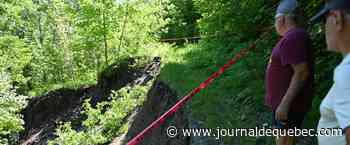 Léger glissement de terrain d’un sentier à Lévis