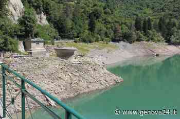 Siccità, il lago Val Noci è sempre più vuoto: oggi c'è meno della metà d'acqua rispetto al 2021 - Genova24.it