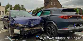 Unfall auf der Leveringhäuser Straße in Waltrop: Fünf Verletzte - Waltroper Zeitung