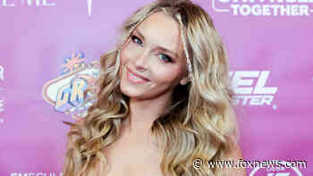 Sports Illustrated Swimsuit model Camille Kostek on the 2022 issue, staying in shape: 'Up for the challenge'