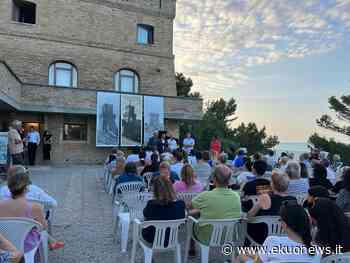 FOTO | Pineto, successo per la serata della Lirica alla Torre del Cerrano - ekuonews.it