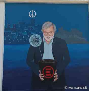 Gino Strada, 4 murales a Bari per ricordare i suoi valori - Agenzia ANSA