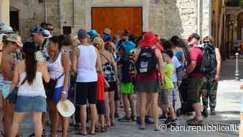 Bari, in centro furti e atti vandalici: turisti nel mirino. "Pessimo biglietto da visita per la città" - La Repubblica