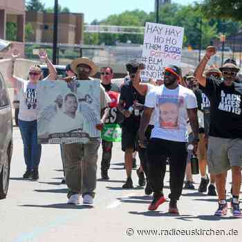 Dutzende Schüsse: Schwarzer bei US-Polizeieinsatz getötet - radioeuskirchen.de