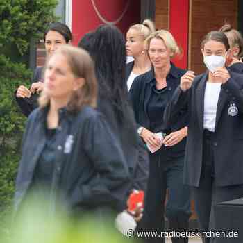 «Totale Vorfreude» und Respekt: DFB-Frauen starten EM-Reise - radioeuskirchen.de