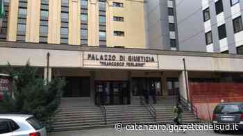 Lo spaccio di droghe nella città di Crotone gestito da un “cartello” - Gazzetta del Sud - Edizione Catanzaro, Crotone, Vibo