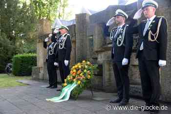 Gilde-Umzug zum Auftakt des Festwochenendes in Verl - Die Glocke