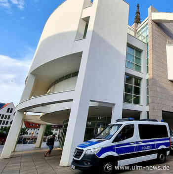 250 Querdenker spazieren erneut durch Ulm - diesmal ohne Trommeln