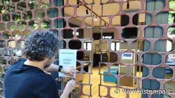 Sfonda vetrina di un negozio a Cuneo e ruba 4 cellulari, arrestato in stazione - La Stampa