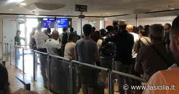 Passeggeri volo WizzAir Venezia-Catania bloccati da ieri tra un rinvio e l'altro: è caos - La Sicilia