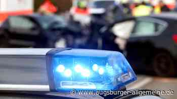 Mann reißt Bekannten zu Boden, bedroht ihn mit großem Stein und raubt ihn aus