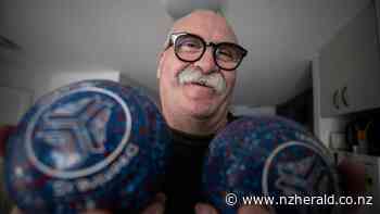 'Blind' Kiwi bowler regains his sight, but loses spot in Comm Games - New Zealand Herald