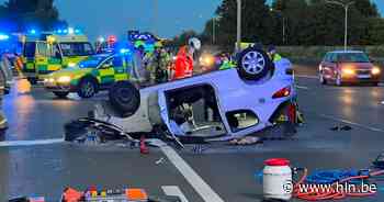 Politie net te laat om zwalpende chauffeur van weg te halen: E40 versperd na zwaar ongeval - Het Laatste Nieuws